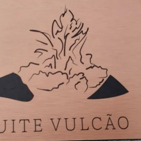 Refugio Dos Capelinhos - E Norte Pequeno